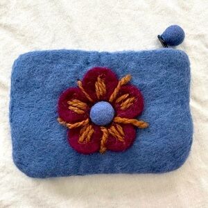 🎉Credit Card/ID Holder/Coin Purse, Unique, Made of Wool